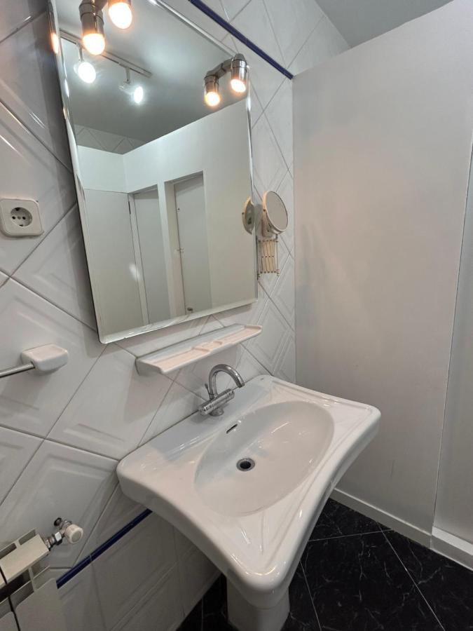 Villa Rooms Madrid Exterior foto